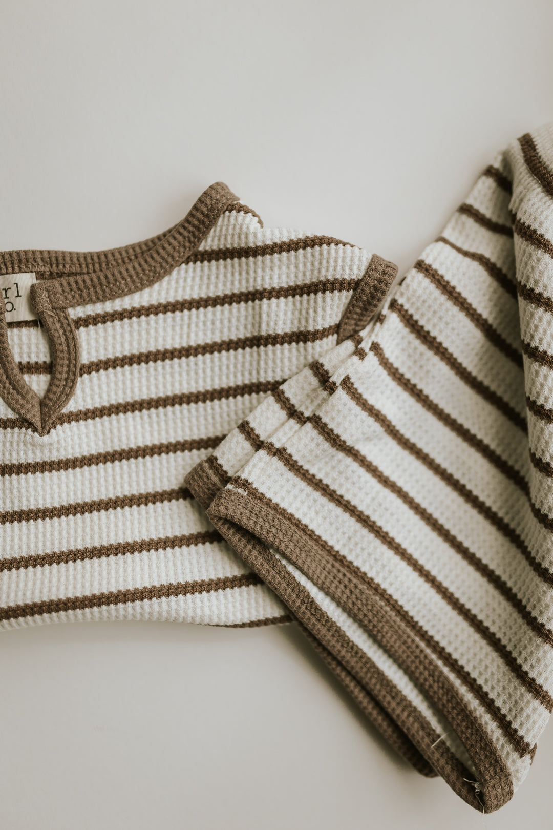 Girl's Waffle Striped Sleeveless Top with Shorts - Beige/Brown